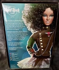 2007 HARD ROCK CAFE AA Barbie Doll withHRC Collector Pin Gold Label K7946 NRFB