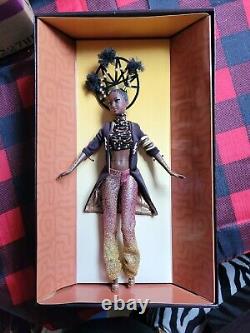 2001 Mattel Barbie Moja Trésors d'Afrique Byron Lars