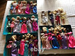 34 Poupée Barbie Film Recréation 1966 Collection de Vêtements Ethniques Vintage 1999