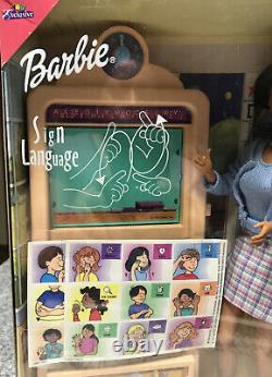 Aa Barbie Sign Language Doll Toys'r' Us Exclusive 26394 Mattel 1999 Rare Trouver