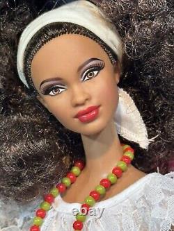 Barbie, Brésil, Étiquette Rose, Poupée Afro-Américaine DOTW avec Afro