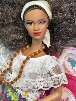 Barbie, Brésil, Étiquette Rose, Poupée Afro-Américaine DOTW avec Afro