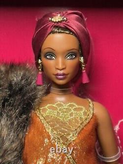 Barbie Madame Lavinia Théâtre Harlem Articulée Courbée AA (Lire la description)