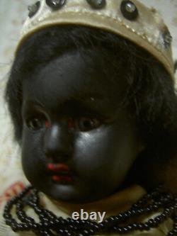 Chéri, poupée antique en biscuit noir Simon Halbig 1078, garçon nubien, costume d'origine