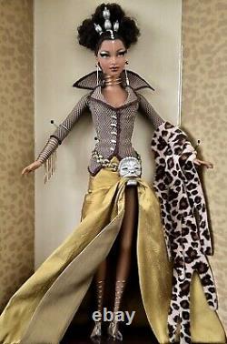 Incroyablement RARE TATU Barbie B2018, une poupée Byron Lars Treasures of Africa, NRFB