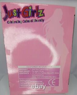 Integrity Toys Just Girlz Célébrant la Diversité Culturelle NRFB