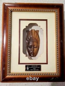 Masque du patrimoine en ébène encadré Art Afro-Américain du Nigeria