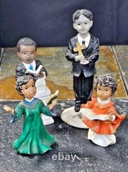 Membres de banc de l'église afro-américaine, chœur, pasteur, enfants, joueur d'orgue