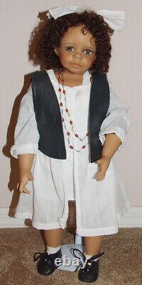 NOUVELLE poupée en porcelaine noire MOLLY DE KAYE WIGGS de 24 pouces, LAURÉATE DU PRIX DOTY de couleur africaine-américaine