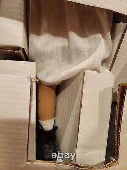 NOUVELLE poupée noire en PORCELAINE MOLLY de 24 pouces par KAYE WIGGS, gagnante du prix DOTY