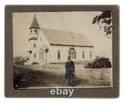 Photo montée d'une église et d'un prédicateur afro-américain des années 1900