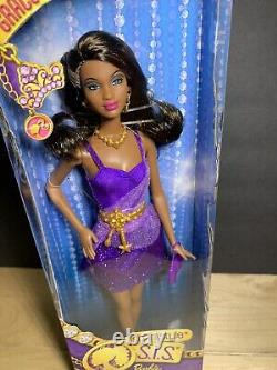 Poupée Barbie So In Style S. I. S. SIS Grace Vêtue d'une Robe Violet Pailletée Barbie Rare