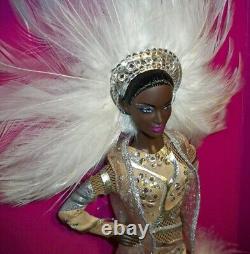 Poupée Barbie Stephen Burrows Pazette AA par Linda Kyaw NRFB Label Or & expéditeur