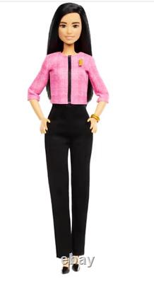 Poupée Barbie du centenaire de la sororité Alpha Kappa Alpha avec poupée bonus incluse