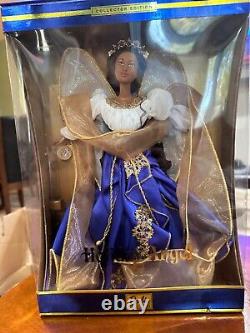 Poupée Barbie édition collectionneur Ange des vacances 2000, Afro-américaine, Mattel 28081.