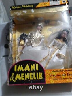 Poupées rares et vintages de mariage africain Imani & Menelik de 1995 sautant le balai Olmec